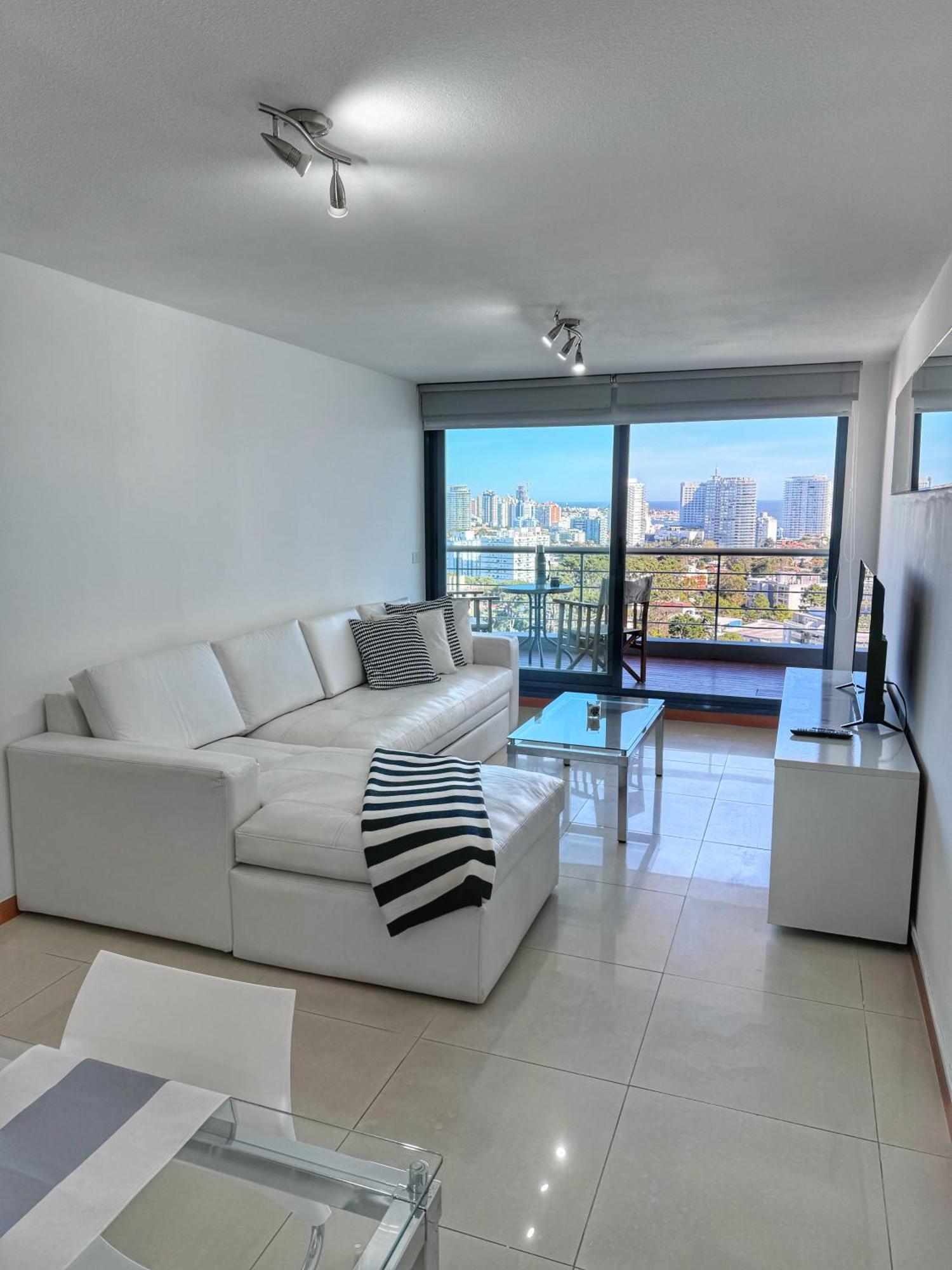 Apartamentos Torre Tressesenta Punta del Este Ngoại thất bức ảnh