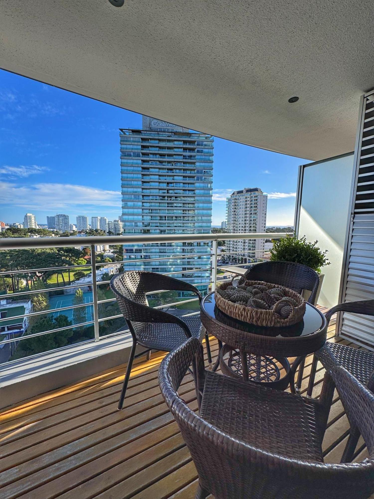 Apartamentos Torre Tressesenta Punta del Este Phòng bức ảnh